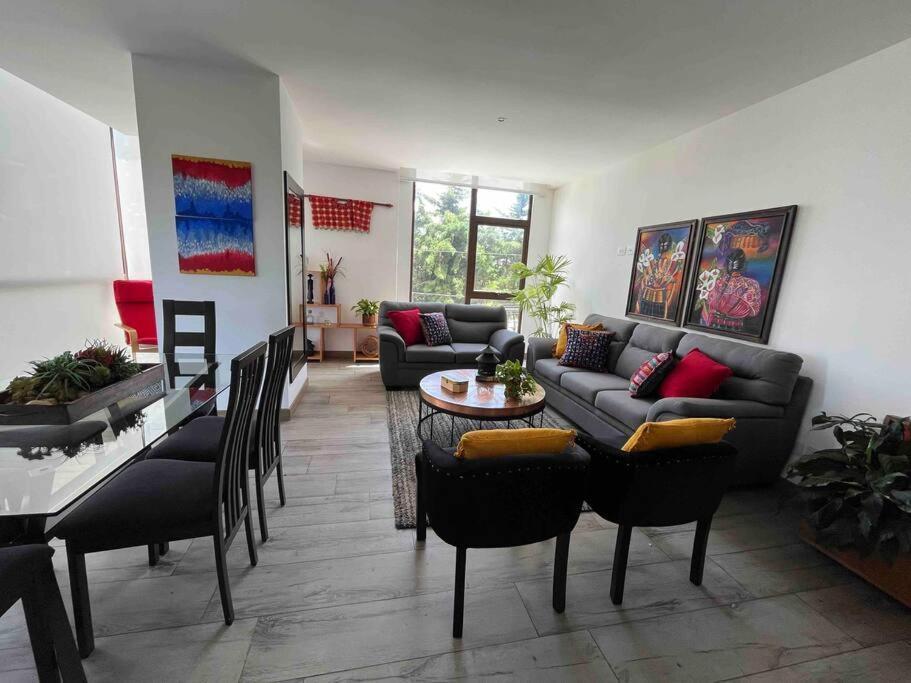Dn2a-great Location With Patio And Pool Apartment Guatemala City