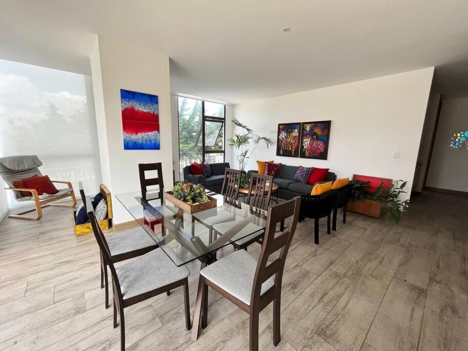 Dn2a-great Location With Patio And Pool Apartment *