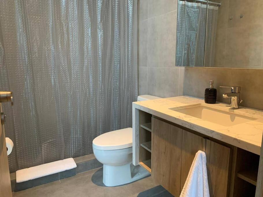 Apartment Dn2a-great Location With Patio And Pool *