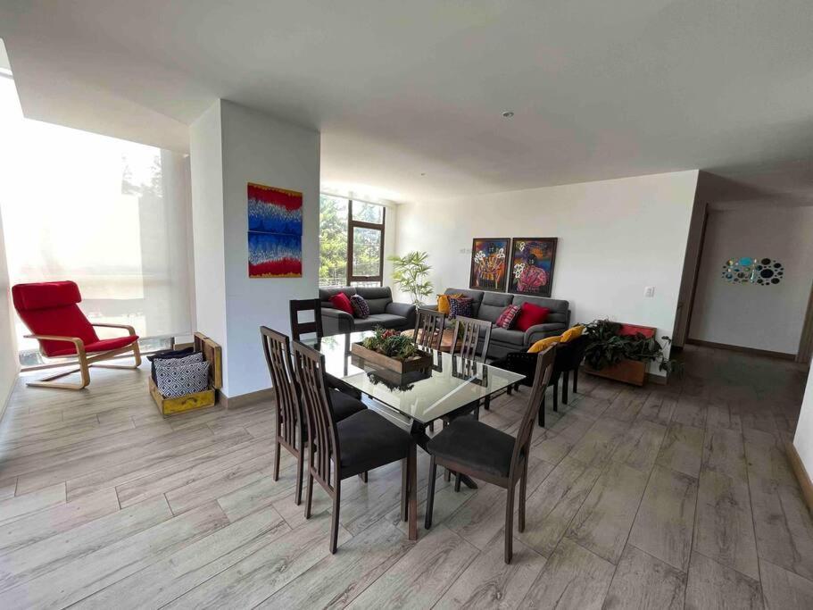 Apartment Dn2a-great Location With Patio And Pool